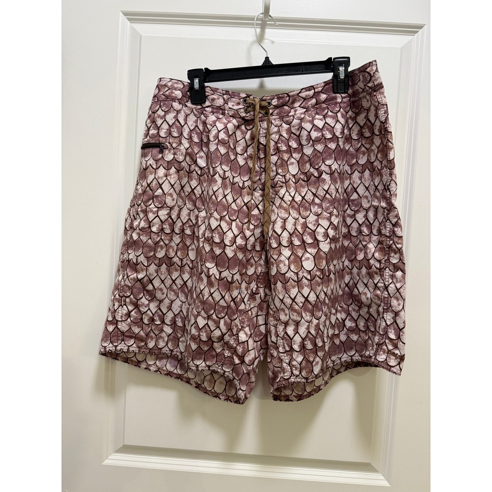 Patagonia Mens 38 Board Shorts Purple Fish Scale Print Swim Trunks 8.5 Inseam